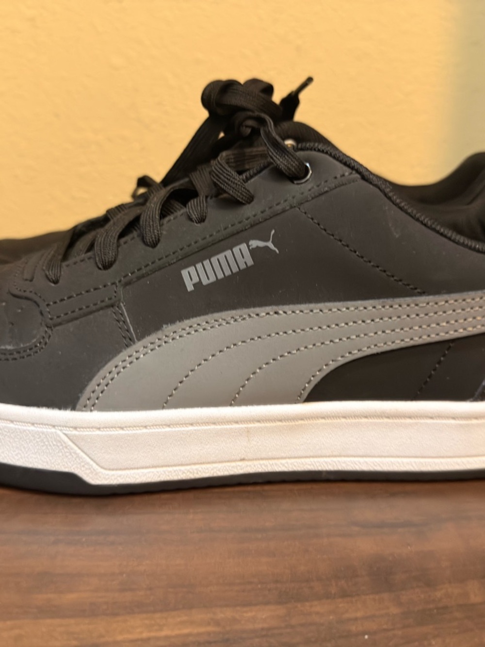 Puma Black Low Top Sneakers Men’s Size 10 – Good Condition